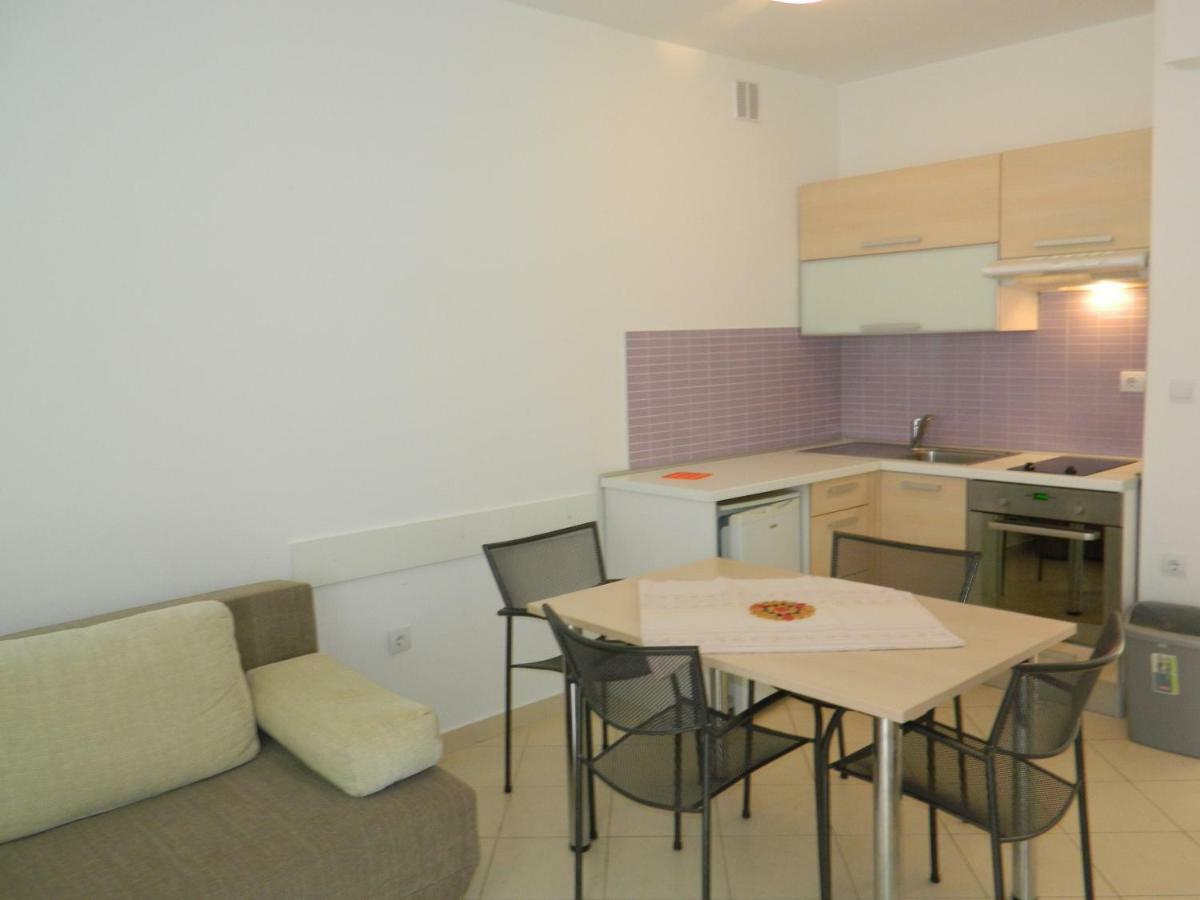 Ferienwohnung Mihael Brela Exterior foto